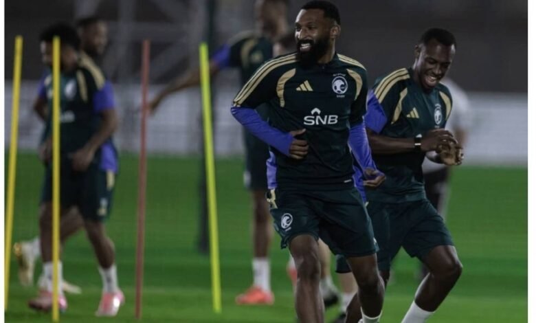 الأخضر-يرفع-استعداده-لمواجهة-مصر-ودياً-في-جدة