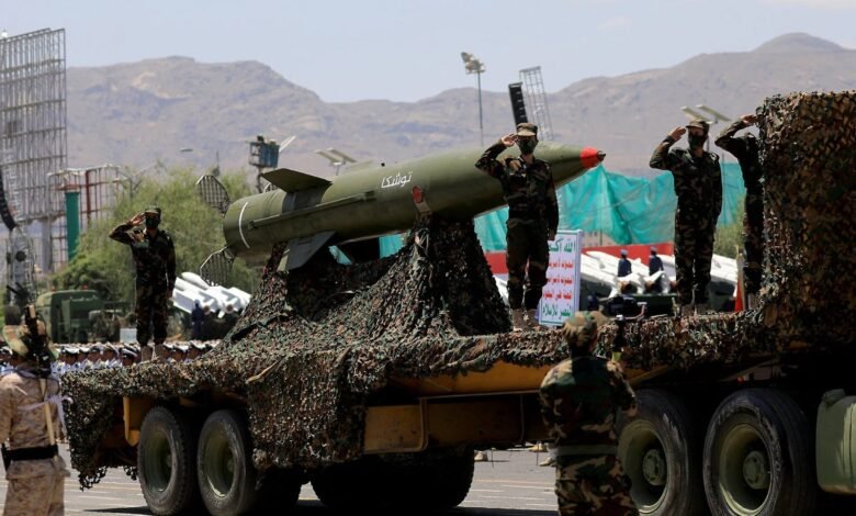 الحوثيون-يعلنون-استهداف-إسرائيل-بصواريخ-باليستية