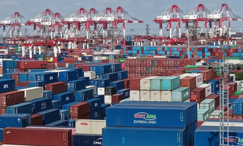 سياسات-ترامب-الجمركية-تعيد-رسم-موازين-النظام-التجاري-الدولي