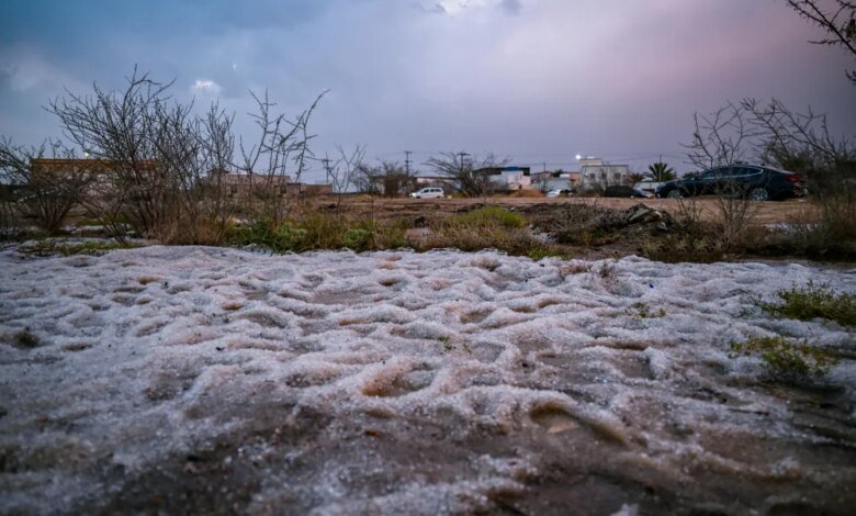 شاهد|-زخّات-المطر-والبَرَد-ترسم-لوحات-بانورامية-مميزة-في-الباحة