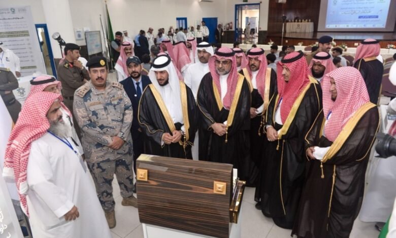 محافظ-القطيف-يفتتح-معرضًا-توعويًا-للتحصين-ضد-المخدرات
