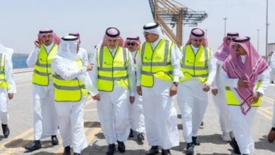 وزيرا-“النقل”-و-”الاستثمار”-يتفقدان-سلاسل-الإمداد-بميناء-الملك-عبدالله