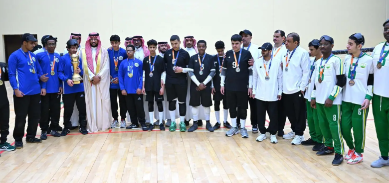 نائب-أمير-عسير-يتوّج-نادي-نجران-ببطولة-دوري-الشباب-لكرة-الهدف