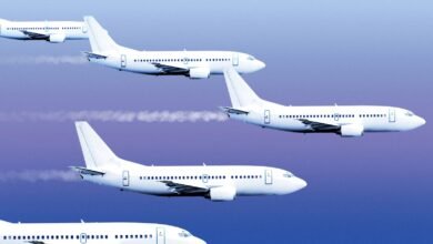 وقود-الحرب-يضغط-على-الطيران.-شركات-كبرى-تتجه-لإعادة-الهيكلة-ورفع-الأسعار