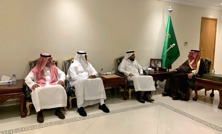 محافظ-الجبيل-يطّلع-على-برامج-وأنشطة-جمعية-محبة-للتنمية-الأسرية