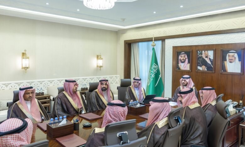 نائب-أمير-الشرقية-يطلع-على-الخدمات-التشغيلية-لمطارات-الدمام-وتكامل-منظومتها