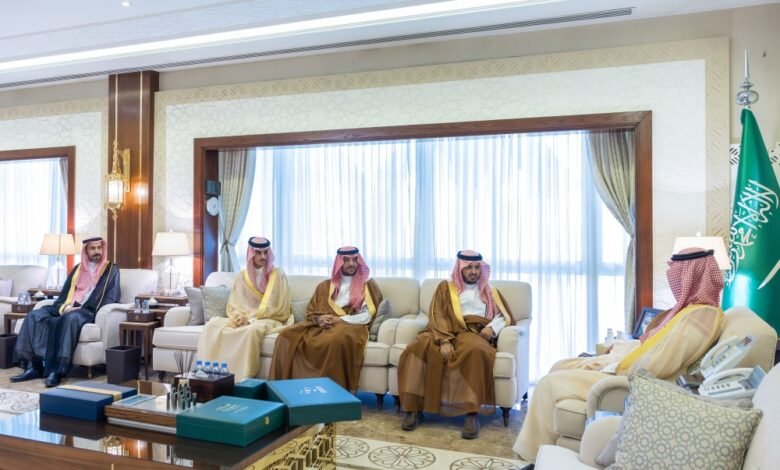 نائب-أمير-الشرقية-يستقبل-رئيس-وأعضاء-مجلس-إدارة-جمعية-الصمان-البيئية