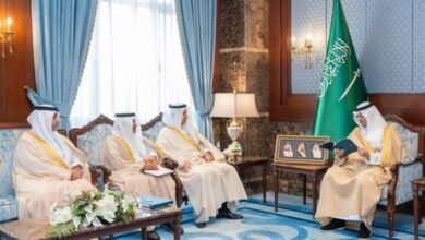 محافظ-الأحساء-يطّلع-على-التقرير-السنوي-لغرفة-الأحساء-2025م