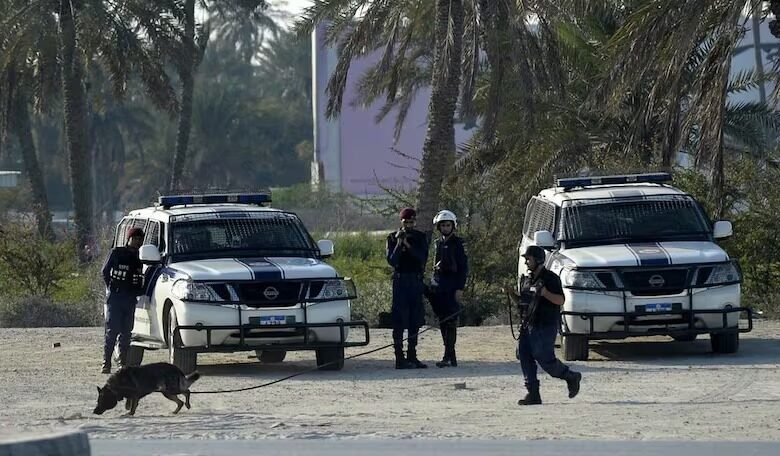 البحرين-تحاكم-ضابطًا-أمنيًا-بعد-وفاة-محتجز-داخل-مركز-احتجاز