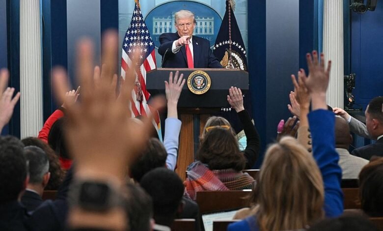  ترامب-يتحدث-عن-“اتفاق-سريع”-مع-إيران-وسط-تشكيك-واسع