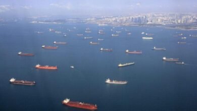  آلاف-البحّارة-عالقون-في-الخليج-رغم-إعادة-فتح-مضيق-هرمز