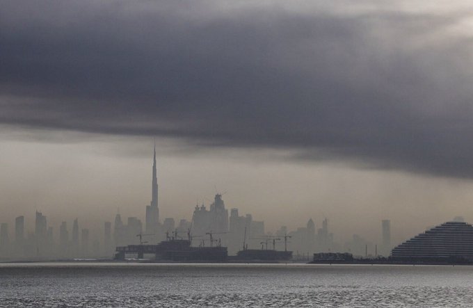  صحيفة:-الإمارات-تطلب-دعماً-مالياً-أمريكياً-تحسباً-لأزمة-سيولة-بسبب-الحرب-مع-إيران