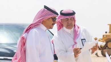 محافظ-حفر-الباطن-يتفقد-مشروع-تطوير-طريق-(حفر-الباطن-–-رفحاء)