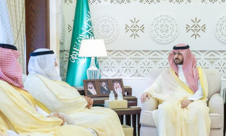 نائب-أمير-الشرقية-يستقبل-الجهات-الداعمة-لمهرجان-ربيع-النعيرية-24