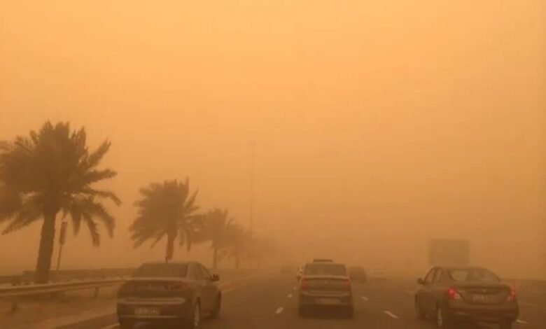 حتى-11-صباحًا.-أتربة-مثارة-ورياح-على-حفر-الباطن