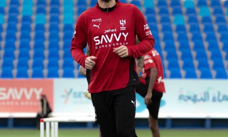 الهلال-وضمك.-صراع-اللقب-والهروب-من-الخطر