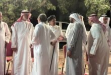 أسرتا-البيتي-والآشي-يستقبلون-المعزين-في-أروى