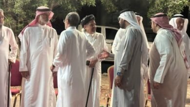 أسرتا-البيتي-والآشي-يستقبلون-المعزين-في-أروى