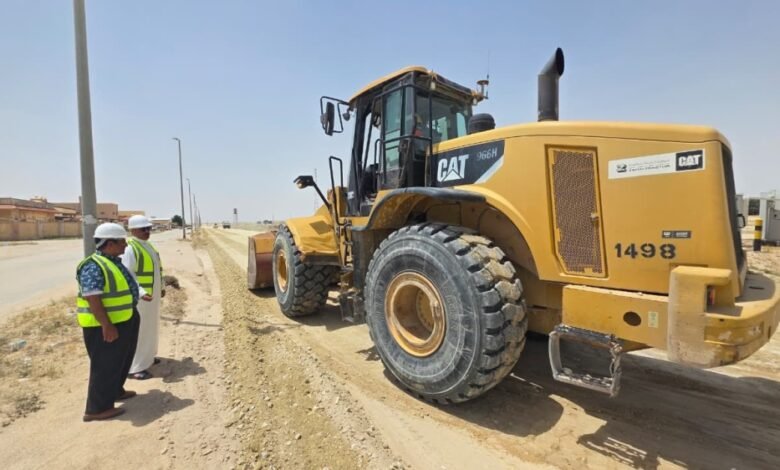النعيرية.-إنجاز-أعمال-تطوير-طرق-وإنارة-بـ47-ألف-متر-مربع