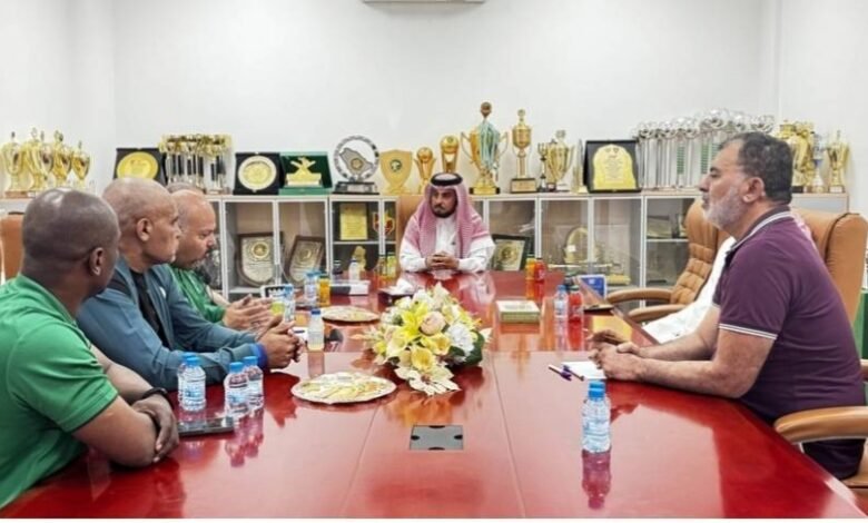 نادي-هجر-يستقبل-وفداً-من-الاتحاد-السعودي-للملاكمة-والركل-لتشجيع-النادي-وإستحداث-اللعبة
