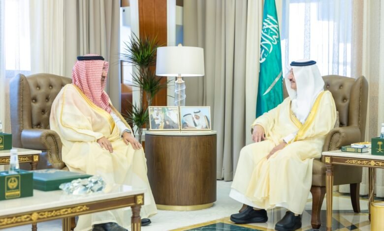 أمير-الشرقية-يستقبل-رئيس-وأعضاء-الهيئة-السعودية-للمقاولين