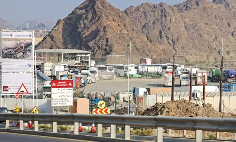  ممرات-تجارية-جديدة-بين-الإمارات-وعُمان-تنقذ-الإمدادات-بعد-شلل-مضيق-هرمز