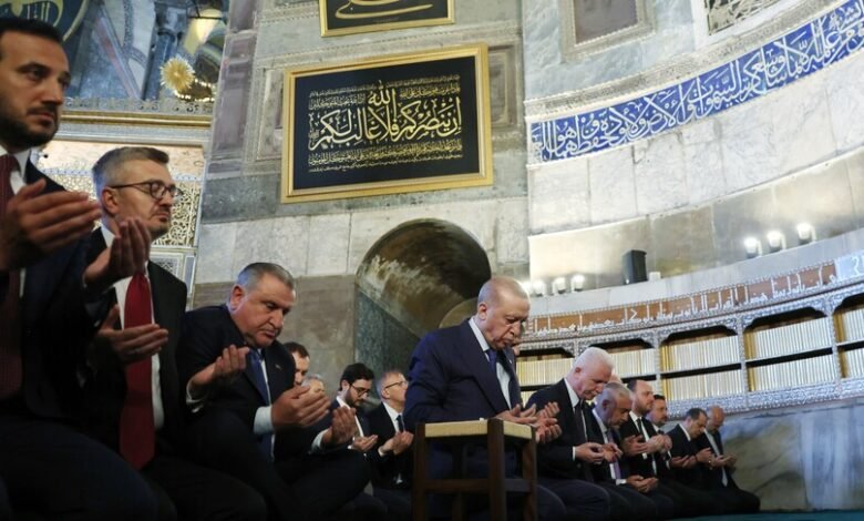 ذكرى-فتح-إسطنبول.-أردوغان-يصلي-الجمعة-في-آيا-صوفيا